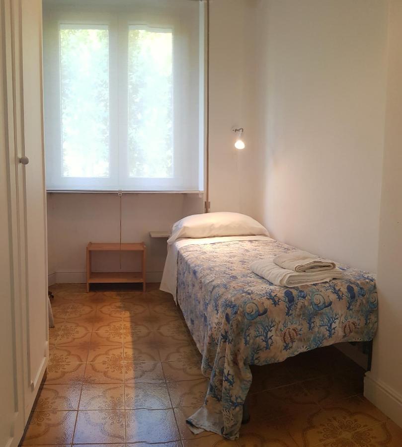 Brezza Di Mare Apartment Lido di Ostia Bagian luar foto